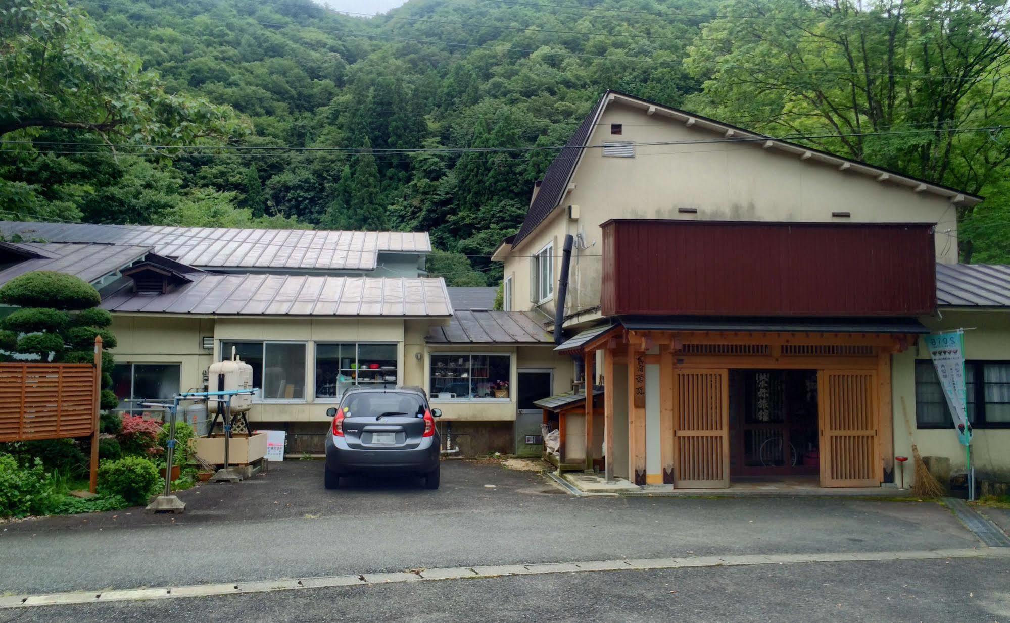 Onsen Minshuku Sakaeya Hotel Shizukuishi Exterior foto